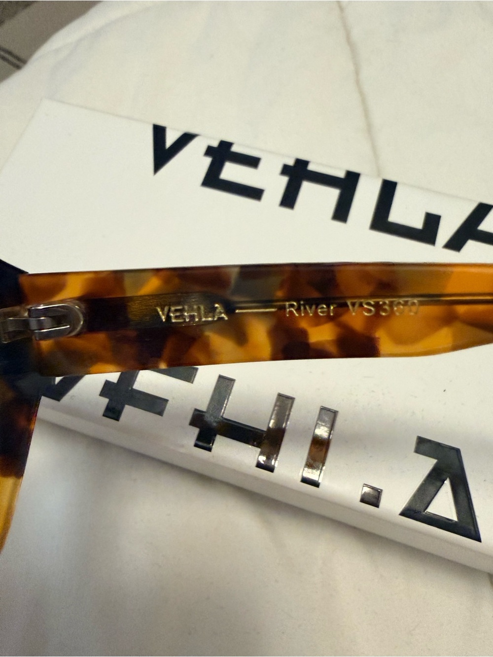 Vella River Tortoiseshell Sunglasses - blue  Gradient Lenses - Picture 6 of 7